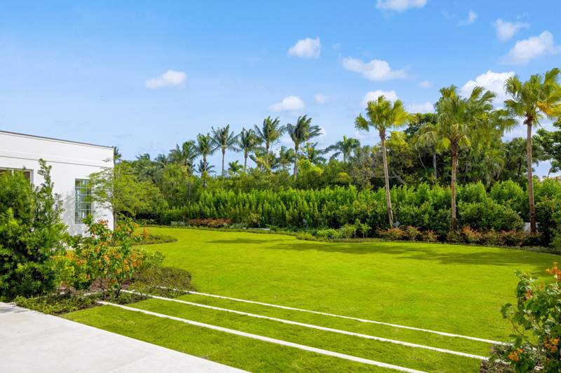6 bedroom Single Family Residence at 200 Regents Park Road, Regents Park, Palm Beach — photo 4