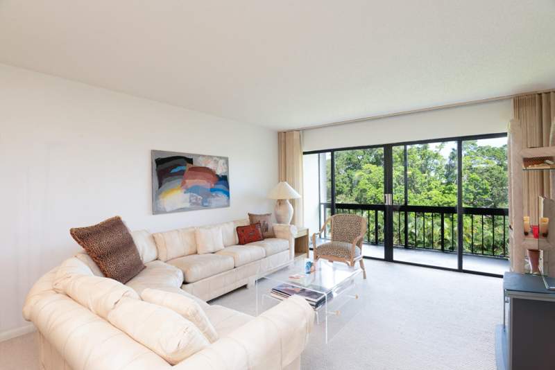 2 bedroom Condominium at 2500 Presidential Way #405, Lands Of The President Condo 8, West Palm Beach — photo 3