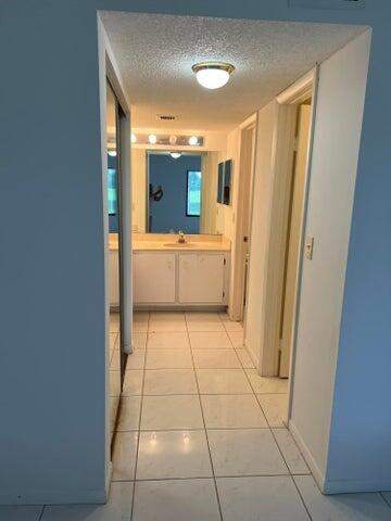 11234 Green Lake Drive #102, Boynton Beach FL - photo 9 of 12