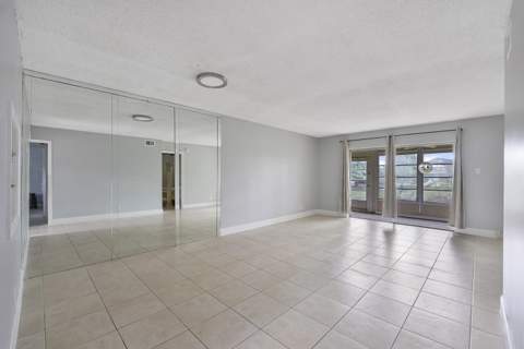 7505 NW 5th Place #106, Margate FL - photo 6 of 14