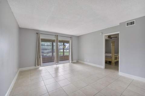 7505 NW 5th Place #106, Margate FL - photo 7 of 14