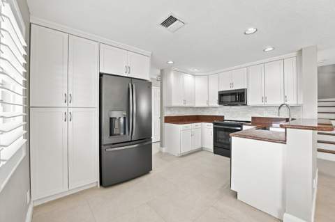 4592 SW 14th Street, Deerfield Beach FL - photo 14 of 74