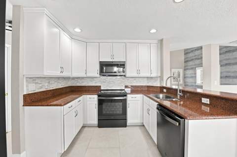 4592 SW 14th Street, Deerfield Beach FL - photo 16 of 74