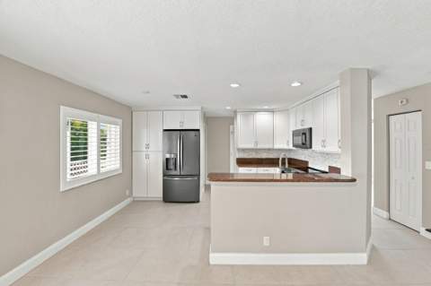4592 SW 14th Street, Deerfield Beach FL - photo 19 of 74