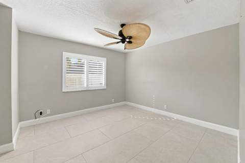 4592 SW 14th Street, Deerfield Beach FL - photo 21 of 74
