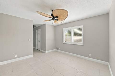4592 SW 14th Street, Deerfield Beach FL - photo 22 of 74