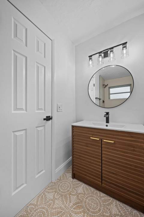 2010 Avenue H, Riviera Beach FL - photo 9 of 14