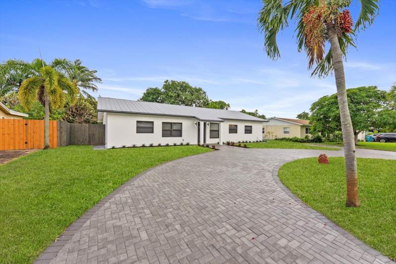 3 bedroom Single Family Residence at 162 SE 27th Way, Seacrest Estates, Boynton Beach — photo 2