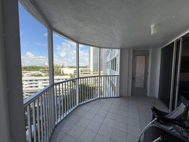 2 bedroom Condominium at 100 Golden Isles Drive #810, Lake Point Tower Condominium, Hallandale Beach — photo 2