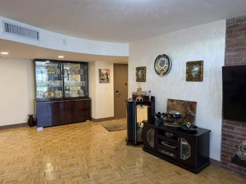 100 Golden Isles Drive #810, Hallandale Beach FL - photo 22 of 54