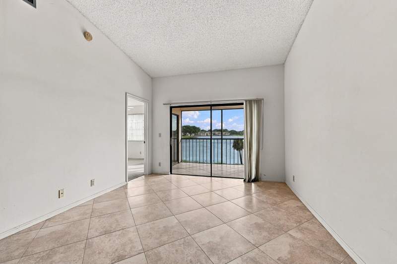 3 bedroom Condominium at 330 Norwood Terrace #N218, Lake Windwood Condo, Boca Raton — photo 4