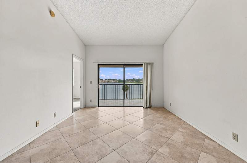 3 bedroom Condominium at 330 Norwood Terrace #N218, Lake Windwood Condo, Boca Raton — photo 5
