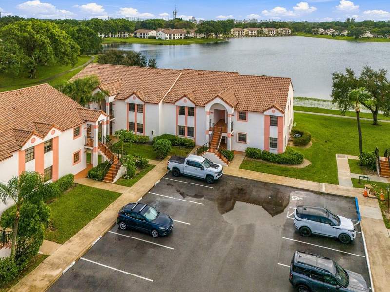 3 bedroom Condominium at 330 Norwood Terrace #N218, Lake Windwood Condo, Boca Raton — photo 3