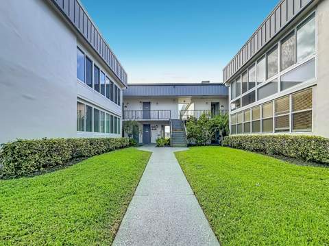 570 Piedmont L Park, Delray Beach FL - photo 6 of 88