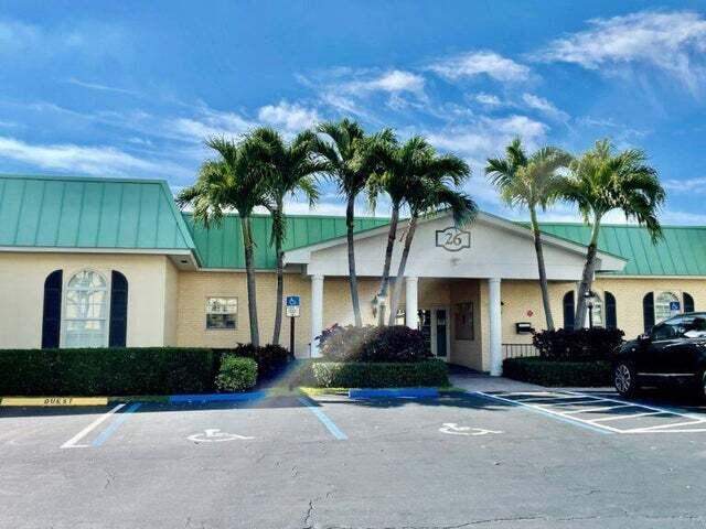 2 bedroom Condominium at 19 Colonial Club Drive #200, Colonial Club Condo Sec 1, Boynton Beach — photo 2