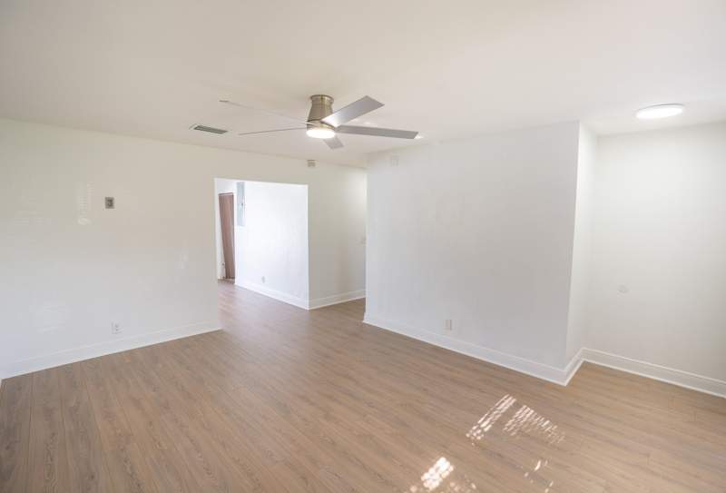 2 bedroom Townhouse at 4259 Royal Banyan Way #B, Selberg Properties K/A Ashley Villas, Lake Worth — photo 4