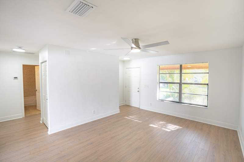 2 bedroom Townhouse at 4259 Royal Banyan Way #B, Selberg Properties K/A Ashley Villas, Lake Worth — photo 5