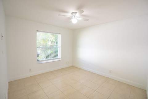 4259 Royal Banyan Way #B, Lake Worth FL - photo 9 of 18