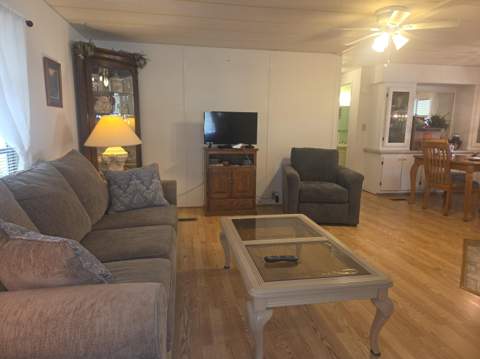 8010 SE Shenandoah Drive, Hobe Sound FL - photo 8 of 23