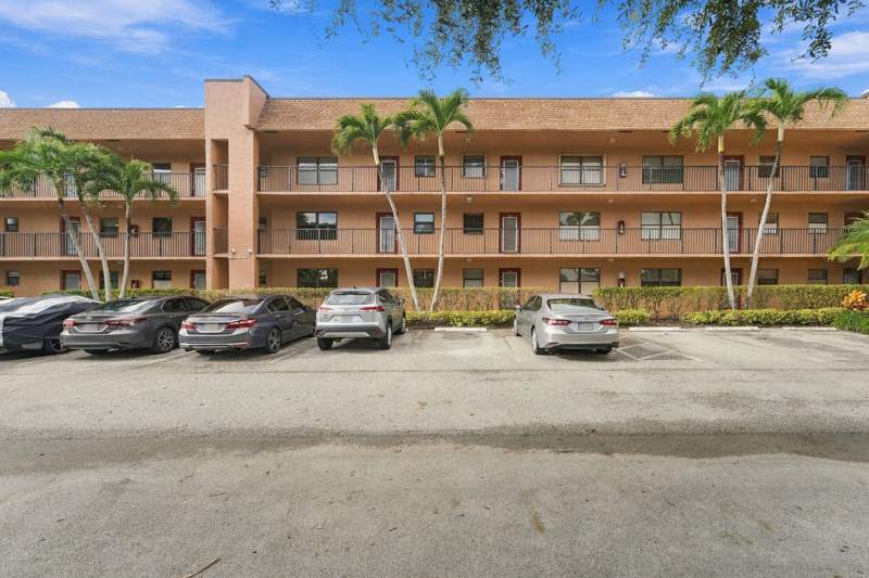 2 bedroom Condominium at 10300 NW 30th Court #210, Sunrise Lakes 168 Condo, Sunrise — photo 2