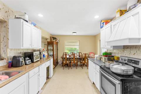 970 SW 67th Avenue, North Lauderdale FL - photo 7 of 20