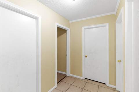 970 SW 67th Avenue, North Lauderdale FL - photo 11 of 20