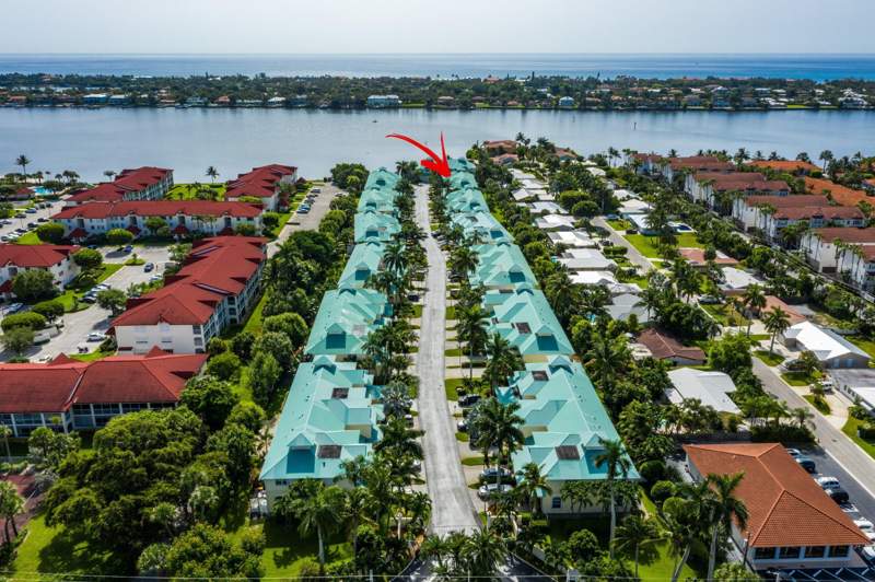 3 bedroom Townhouse at 166 Barefoot Cove, Barefoot Cove Townhomes, Hypoluxo — photo 3