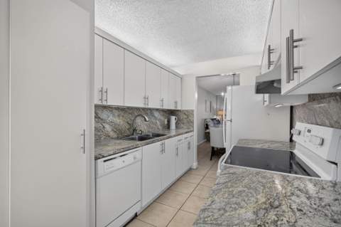 1100 SW 128th Terrace #302U, Pembroke Pines FL - photo 14 of 64