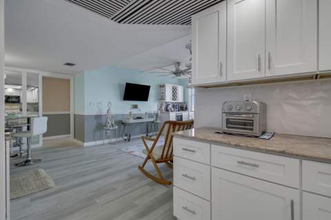 1810 New Palm Way #411, Boynton Beach FL - photo 11 of 40