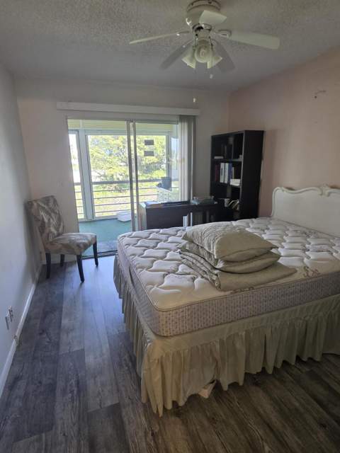 241 Southampton C, West Palm Beach FL - photo 7 of 18