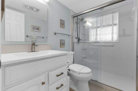 273 Newport Drive, Deerfield Beach FL - photo 14 of 35