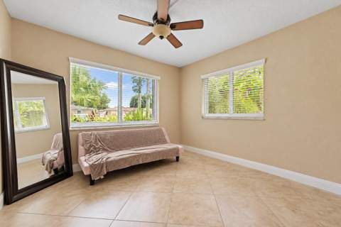 4661 NW 13th Avenue, Deerfield Beach FL - photo 11 of 20