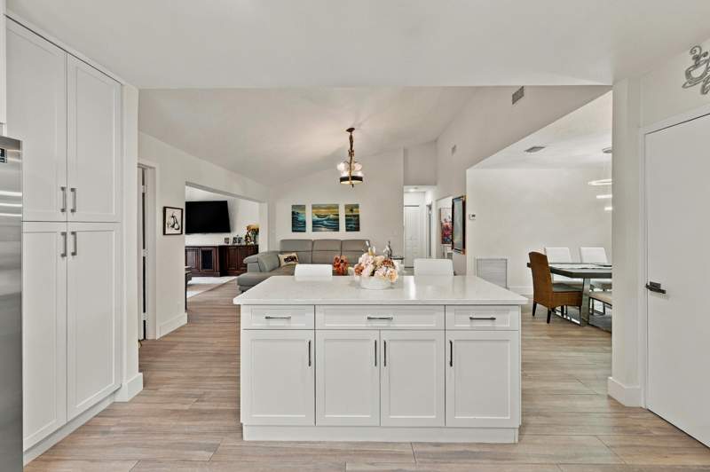 2 bedroom Single Family Residence at 10622 Greenbriar Court, Boca Chase Sec 2, Boca Raton — photo 5