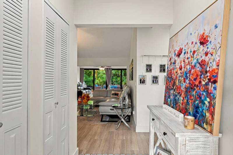2 bedroom Single Family Residence at 10622 Greenbriar Court, Boca Chase Sec 2, Boca Raton — photo 2