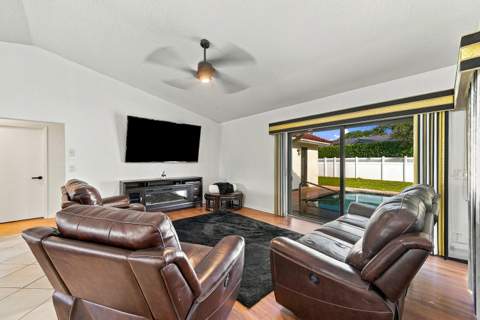 331 NW 107th Avenue, Coral Springs FL - photo 9 of 41