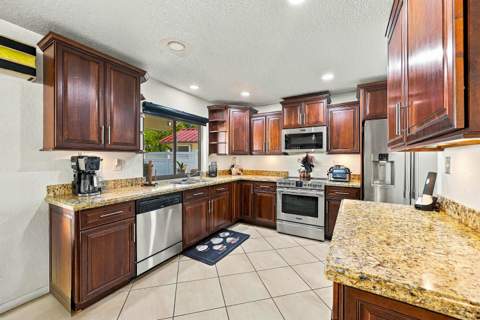 331 NW 107th Avenue, Coral Springs FL - photo 13 of 41