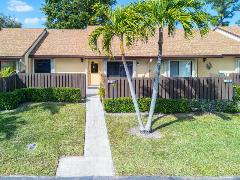2 bedroom Villa at 816 Sky Pine Way #E, Pine Ridge North Village IV Condo, Greenacres — photo 3
