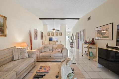 816 Sky Pine Way #E, Greenacres FL - photo 9 of 27