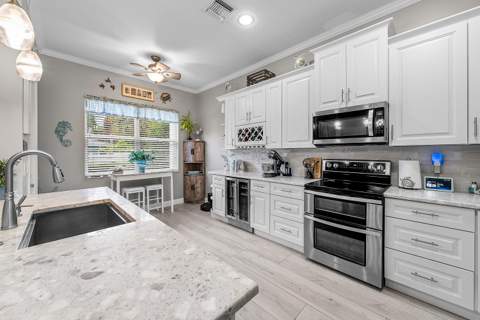 166 Barefoot Cove, Hypoluxo FL - photo 13 of 63