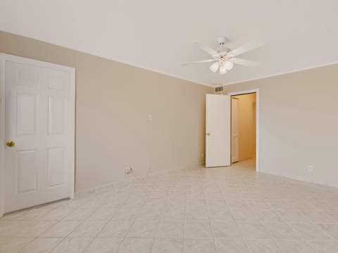 1425 Atlantic Shores Boulevard #307, Hallandale Beach FL - photo 19 of 38