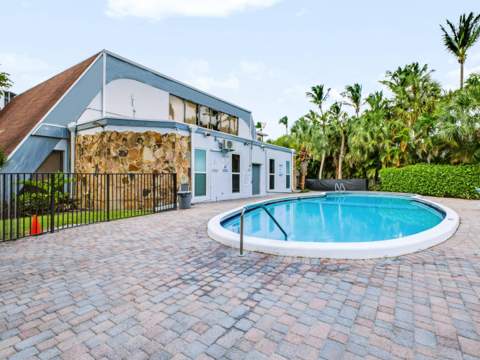 1425 Atlantic Shores Boulevard #307, Hallandale Beach FL - photo 24 of 38
