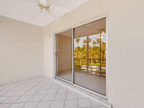 1425 Atlantic Shores Boulevard #307, Hallandale Beach FL - photo 21 of 38
