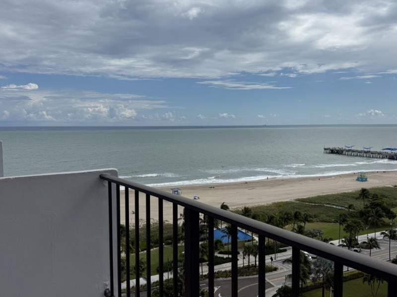 2 bedroom Condominium at 405 N Ocean Boulevard #1506, Parliament House Condo, Pompano Beach — photo 2