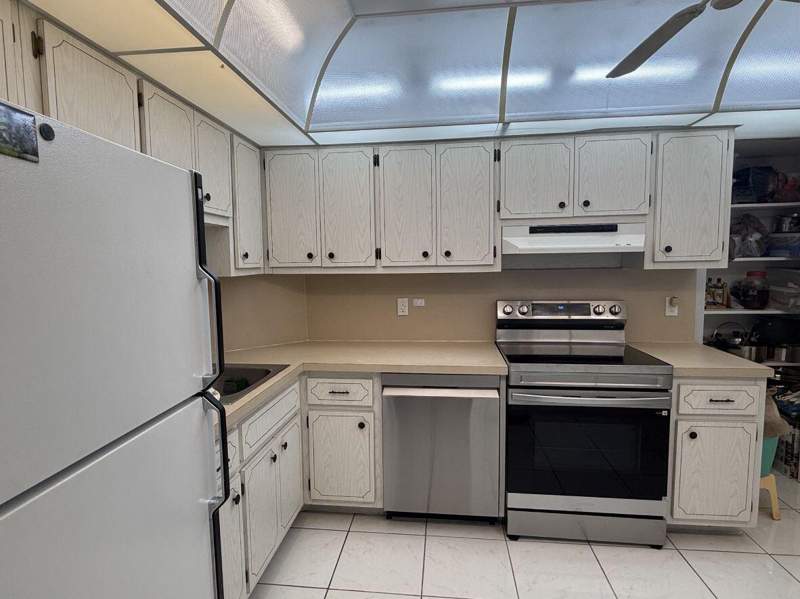2 bedroom Condominium at 405 N Ocean Boulevard #1506, Parliament House Condo, Pompano Beach — photo 3