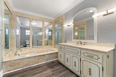 4837 Holly Drive, Palm Beach Gardens FL - photo 22 of 44