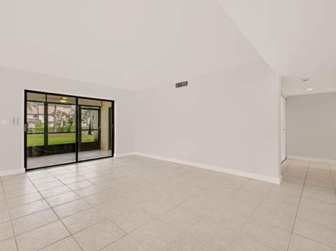 10772 Bahama Palm Way #101, Boynton Beach FL - photo 18 of 54