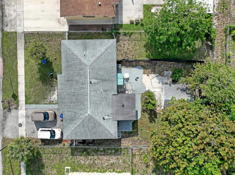 3 bedroom Single Family Residence at 507 W 29th Street, Park Manor 1, Riviera Beach — photo 2