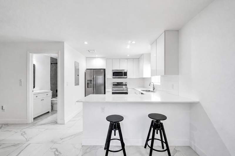 4 bedroom Single Family Residence at 830 NW 19th Terrace, Durrs Sub, Fort Lauderdale — photo 4