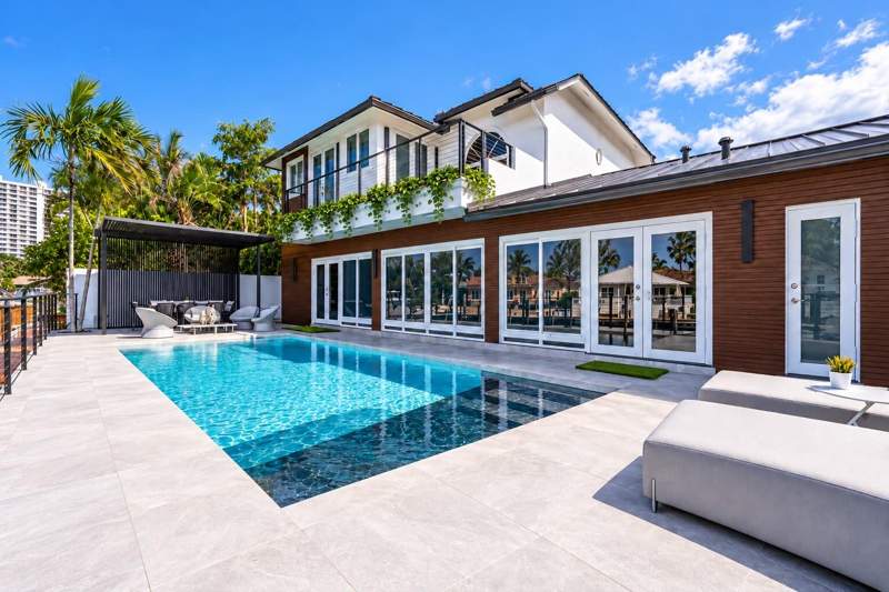 4 bedroom Single Family Residence at 11 Castle Harbor Isle Drive, Bermuda-Riviera Sub Of GA, Fort Lauderdale — photo 5