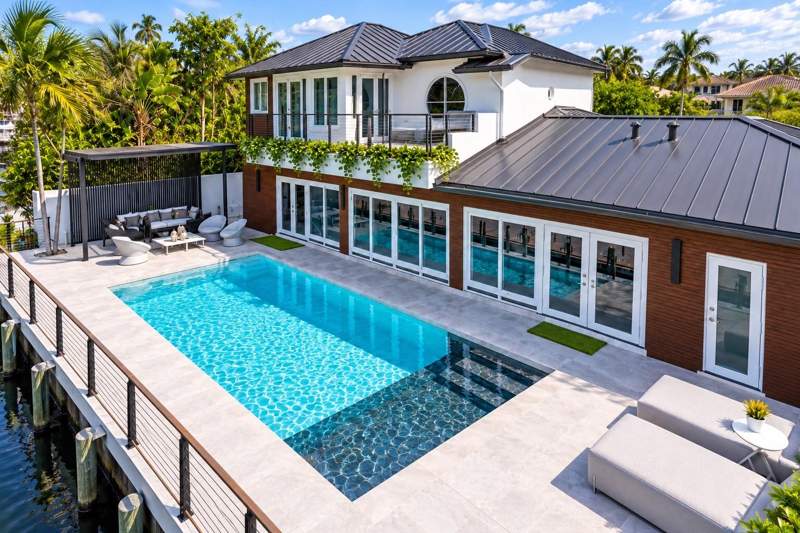 4 bedroom Single Family Residence at 11 Castle Harbor Isle Drive, Bermuda-Riviera Sub Of GA, Fort Lauderdale — photo 4